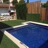 piscina y escalera