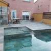 Piscina y su entorno.