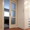 Puerta corredera en blanco