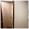 Puerta de habitación( la cliente intentó pintarla por ella misma con spray)