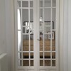 Un paleta para abrir una puerta y cerrar otra y para hacer una escalera en el exterior.