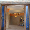 Puerta principal de la entrada al salon de eventos.