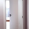 Puertas Lacadas con fresado Modelo 2R