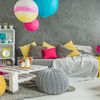 Salón con elementos decorativos diy