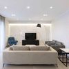 Salón con revestimientos de pared