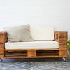 sillón con ruedas realizado con palets
