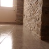 Suelo y pared de mármol turco