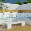 Terraza con mobiliario de obra.