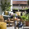 Terraza decorada con plantas