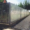 Valla de chapa perforada cuadrada.