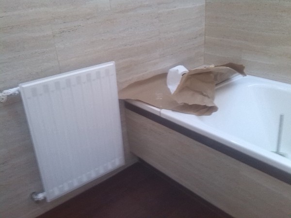 Es posible pintar las baldosas y el suelo del baño? habitissimo Pintar azulejos suelo