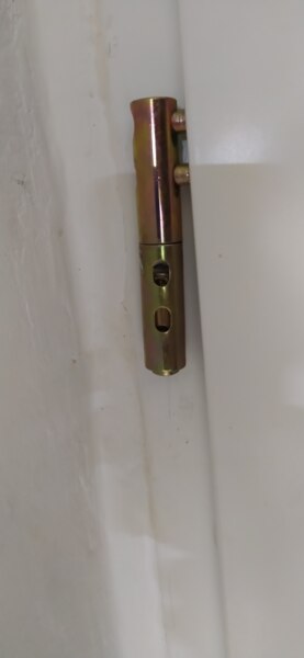 Ayuda con la bisagra de la puerta acorazada