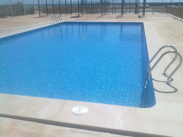 alicatado piscina_607691 alicatado piscina_607691