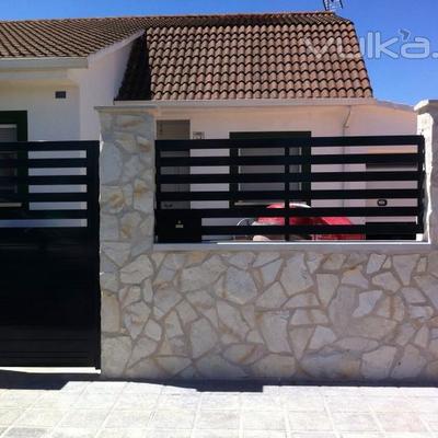 Una valla de jardin, de 9m - Del Puig (Valencia) | Habitissimo