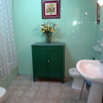 Reformar baño (tuberías, bañera, sanitarios etc) y cocina (montar