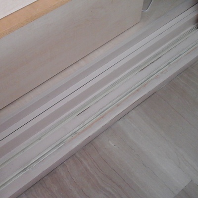 Reparar carril puerta corredera - Madrid (Madrid) | Habitissimo