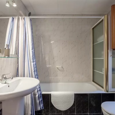 Reforma cuarto de baño 3x3 metros en centro de sevilla - Centro ... Reforma cuarto de baño 3x3 metros en centro de sevilla - Centro ...