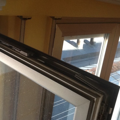 No puedo cerrar una ventana oscilobatiente - Zaragoza (Zaragoza