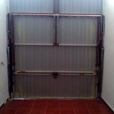 Instalar puerta de garaje pvc - Manzanares (Ciudad Real) | Habitissimo