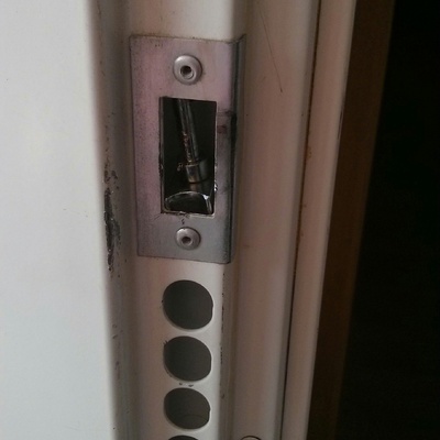 Reparar mecanismo cerradura puerta entrada - Pau Mostoles Sur, Móstoles