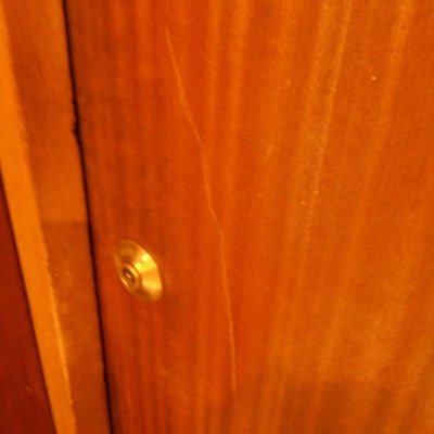 Reparar arañazos puerta acceso vivienda - Madrid (Madrid) | Habitissimo