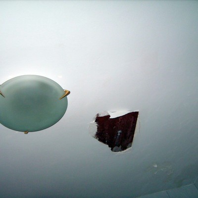 Reparar techo de cuarto de baño por humedad - Rivas Vaciamadrid (Madrid