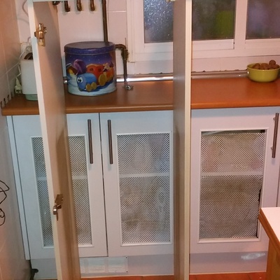 Cambiar bisagras mueble cocina y volver a colocar - Madrid (Madrid