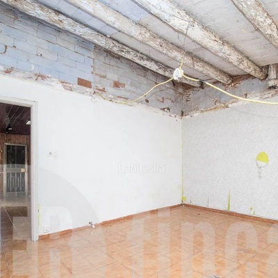 Reformar casa adosada con patio interior - Sabadell (Barcelona