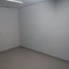 Tapar pequeños agujeros y pintar pared