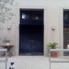 Pintar parte del interior y exterior de una vivienda unifamiliar