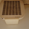 Cambiar extractor cocina por campana con tubo , retirar armario donde esta el extractor y fijar placa acero inoxidable o similar en la pared,sobre azulejoshe adjuntado fotos mueble y extractor y he puesto medidas hueco por si solo se colocará en hueco una