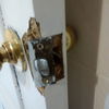 Arreglar puerta madera pintada blanca