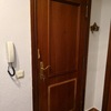 Arreglo puerta madera entrada piso