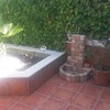 Instalar fuente en el jardin
