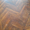 Lijar y barnizar suelo de madera