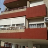 Poner rejas extensibles en las seis ventanas