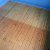 Lijado y barnizado suelo de madera