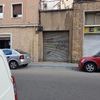 Construccion de edificio nuevo compuesto de planta baja de 350 m2 y 3 plantas con 2 apartamentos de 40 y 56 m2 por planta.