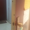 Poner 2 pasadores + cerradura adicional