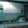 Reforma total de baño de unos 7 mts cuadrados cambiar puerta de entrada y 3 interiores desmontar cocina de 3 mts lineales y picar y alucatar el hueco de nuevo (cocina americana) q es de unos 9 mts cuadrados cambiar 3 ventanas (suma total huevos unos 4 mts