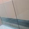 Se quiere poner barandilla de cristal en vivienda unifamiliar de nueva construcción