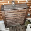 Cambio puerta caseta terraza y barnizado elementos