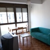 Pintar piso con dos habitaciones con papel