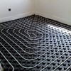Instalar y suministrar suelo radiante