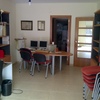 Pintar piso de 60 m2 (salón comedor 2 habitaciones y recibidor en blanco incluyendo techos) también arreglar las grietas en un aseo y en las paredes