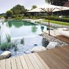 Construcción de piscina natural, con vaso prefabricado