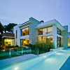 Construir casa y piscina prefabricada
