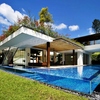 Piscina transparente o prefabricada