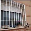 Rejas blancas fijas