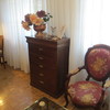 Tapizar y barnizar varios muebles